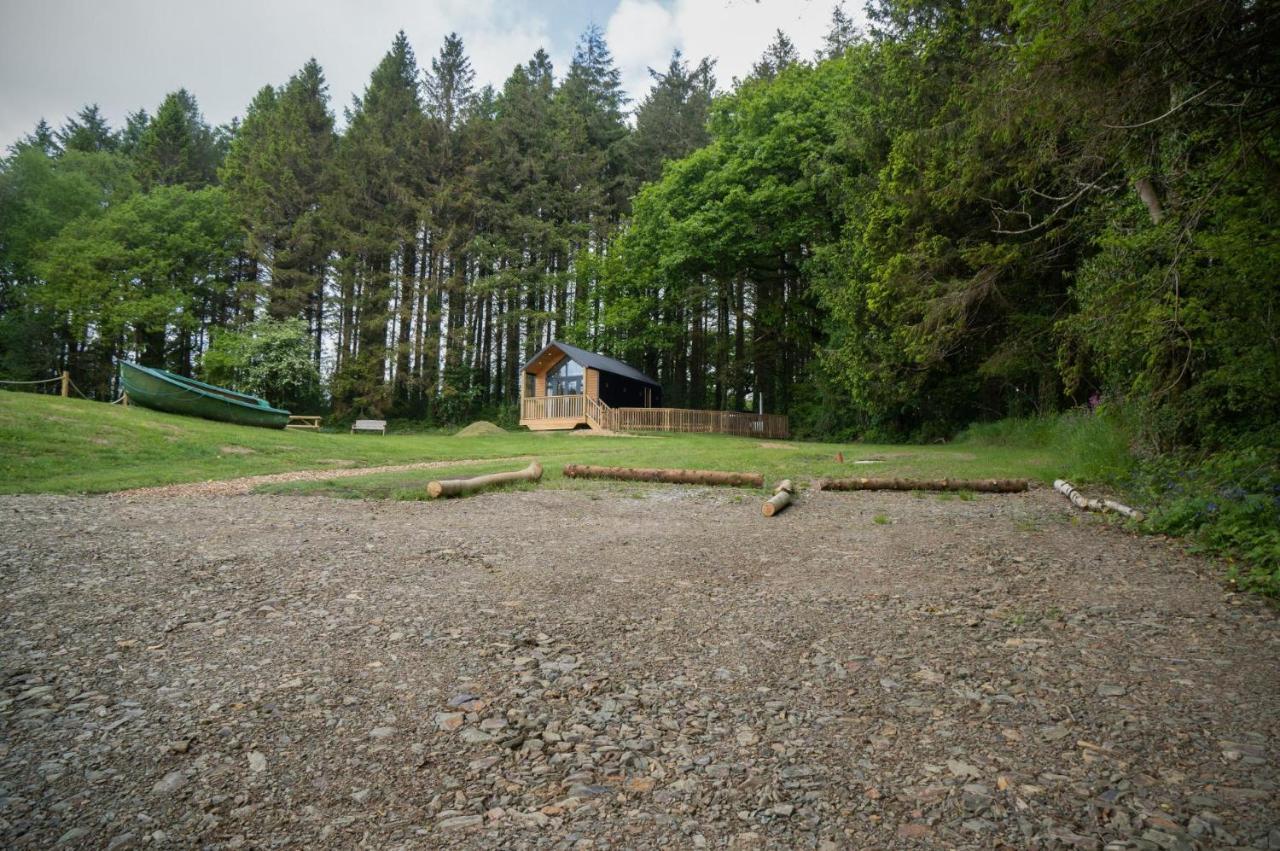 Cabin In The Woods - 1 Bedroom Lodge - Kilgetty Stepaside  Zewnętrze zdjęcie